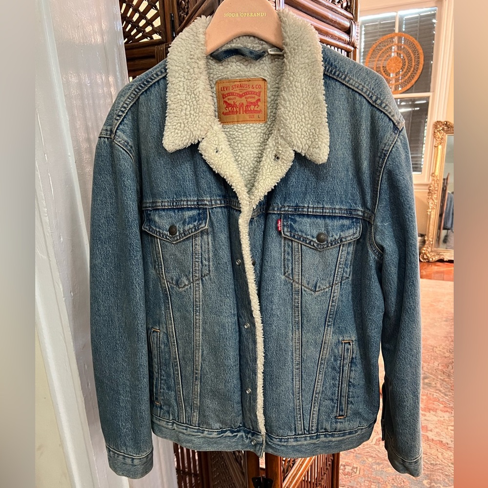 Levi Sherpa Lined Trucker